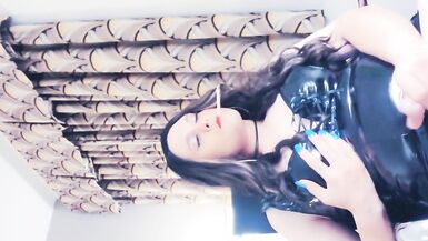 Official Kylie Wearing Latex & Smoking Sexy 120s - 12 image