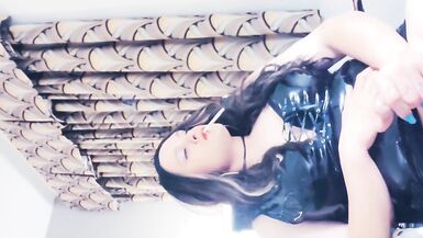 Official Kylie Wearing Latex & Smoking Sexy 120s - 8 image