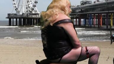 Marina Rides the Monkey Rocker fuck chair! - 9 image