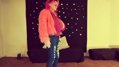 Juggsy Boobs Bounce Ho - 9 image