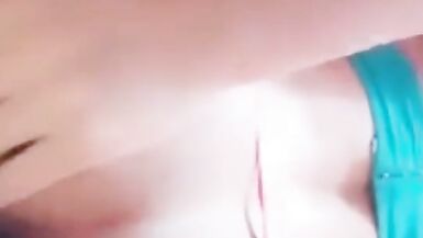 Te gustan las poses bb? Mira como me corro y me sale mucha leche  - 12 image