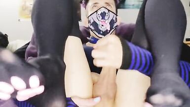 Trans fem Cinnie Lynx pleasures her hole with glass dildo - 13 image