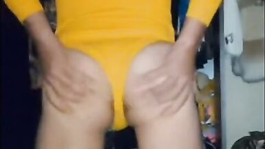 Playing around in my yellow suit ass shaking and flapping - 4 image