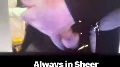 Dee Licious Assets...Mouth, Lips, Legs, Pussi, Boobs and other Lips (Always Cumming) - 7 image