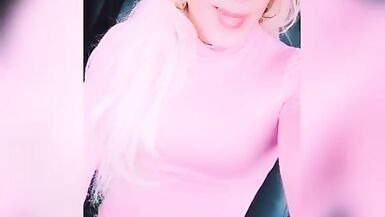 Natty goes outside to meet a date - 3 image