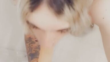 Bikini Babe wants to get railed - 10 image