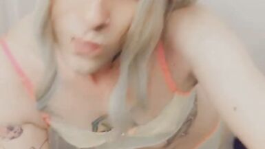 Bikini Babe wants to get railed - 4 image