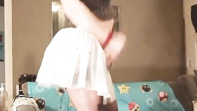 Dawn Bounces on Extreme Toys Fists & Cums - 5 image