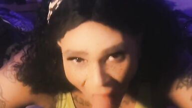 Fuck machine quickie - 2 image