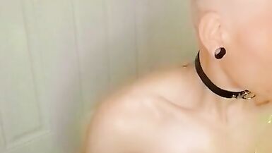 XXX Slut oiled body action - 11 image