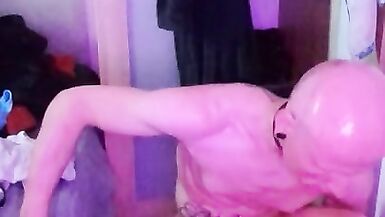 XXX Slut oiled body action - 14 image