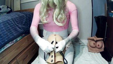 Reni's Dream 2! Reni plays with her Happi female mask! - 5 image