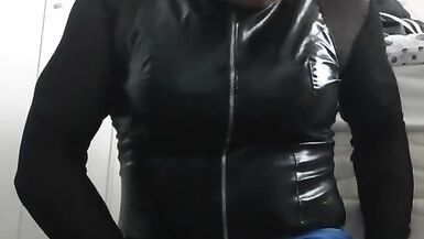 Crossdresser holly has multiple sissygasm - 11 image