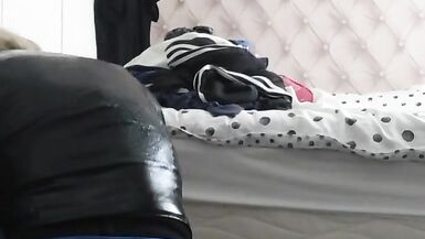 Crossdresser holly has multiple sissygasm - 3 image