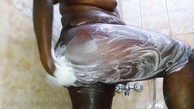 Showering my chubby body - 8 image