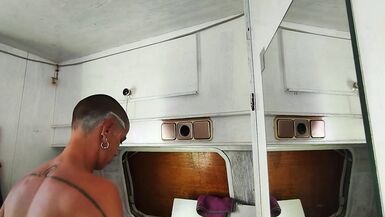 Shaving half of my head cause I'm a freak. Use headphones to hear all the shaving noises! - 5 image