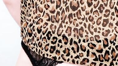 Erika Oak's Anal Orgasm & Cumshot - 8 image