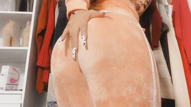 AMAZING GIRL with big penis, incredible BALLS and an impressive hole - 3 image