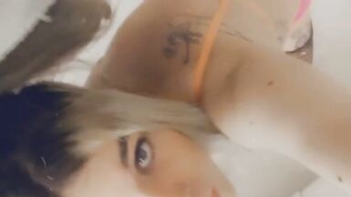 Beautiful Pretty in Pink babe - 15 image