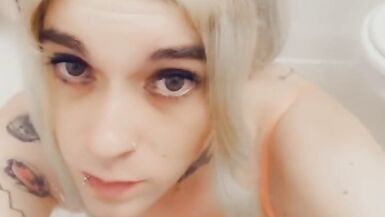 Beautiful Pretty in Pink babe - 6 image