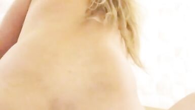 I am transroxy, trans prostitute has anal sex for money with a very hot Ecuadorian client - 9 image