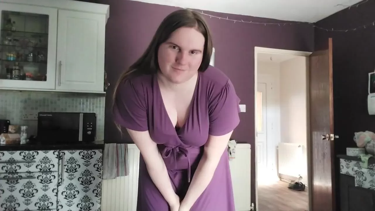 Sexy Trans BBW in heels and a vintage dress watch online