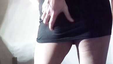 Trying on my black dress - 6 image