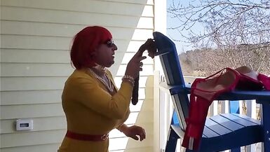 DeeDeeSlut69 in a Yellow Dress on her balcony Playing - 4 image