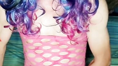 Riding my thrusting dildo in my turkish chain money belt