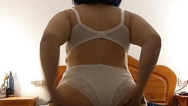 Kigurumi riding the pillow - 13 image