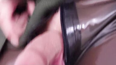 Piss in Latex pantyhose with zipper ? dense ? - 12 image