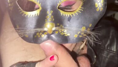 Lucia Martinez Trav lecca il culo, le palle ed il cazzo con passione! - 6 image