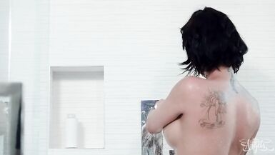 Domino Presley Shows Off Her Gorgeous Body Before Washing Off All The Soap On Her Body - Trans Angels - 10 image