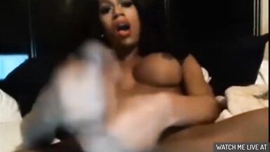 Black TS babe masturbate her big cock - 7 image