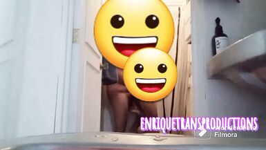 Fucking a slut in the shower - 2 image