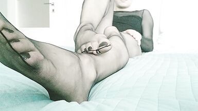 Monique Footlust - 7 DEN black nylons on her size 11 feet - 6 image