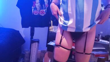 ARGENTINIAN FEMBOY MASTURBATING AND PLAYING WITH HER PLUG - 2 image