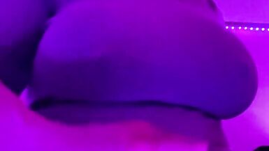 Up close And Very Very Thicccc - 7 image