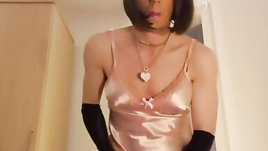 jess silk riding dildo in pink satin nightie and robe with bob wig - 9 image
