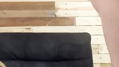 Bolt rides and suck the cock - 15 image