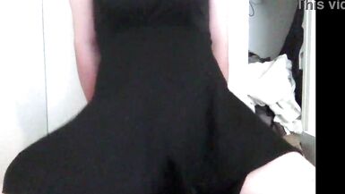 Big Titty Trap Rides Dildo In Front of Random Men - 7 image