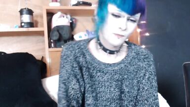 inexperienced tgirl stroking 9 inch cock on chaturbate - 15 image