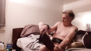 Getting dressed for a date - 5 image