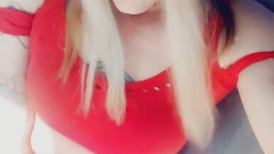 Pretty Trans Rubs her Clitty in Public - 4 image