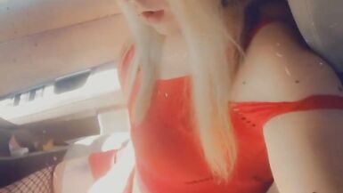 Pretty Trans Rubs her Clitty in Public - 8 image