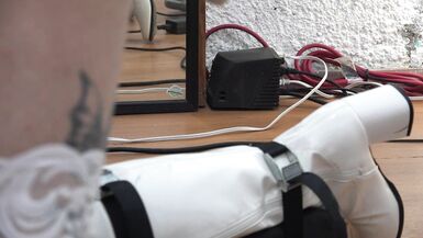 ALEXANDRA MIRET sad 12 - 2 image