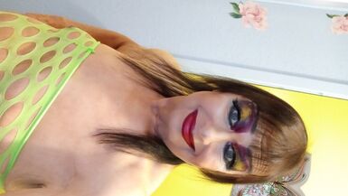 Michele Thompson and Jaimmie Playing