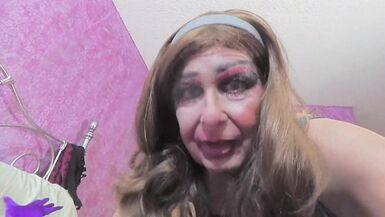 Michele Thompson and Jaimmie Playing - 9 image