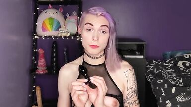 Trans gal copulates a space unicorn cock for the 1st time! - 2 image