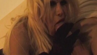 Fuckfest with a tranny crazy for hawt jism - 12 image